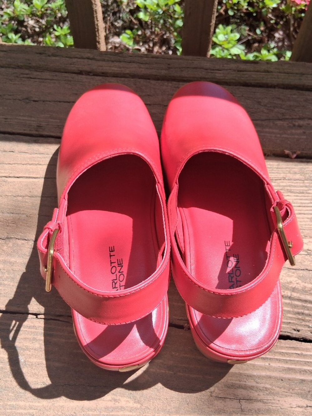 Charlotte Stone Jona clog in red, size 9 (NWT)